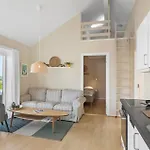 2 Bedroom Gorgeous In Casa vacanze *