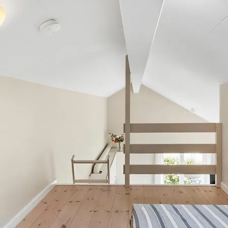 2 Bedroom Gorgeous In
